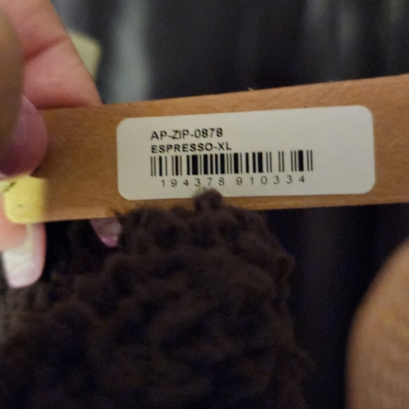 SKIMS Nwt Espresso XL Zip up - Picture 3 of 3